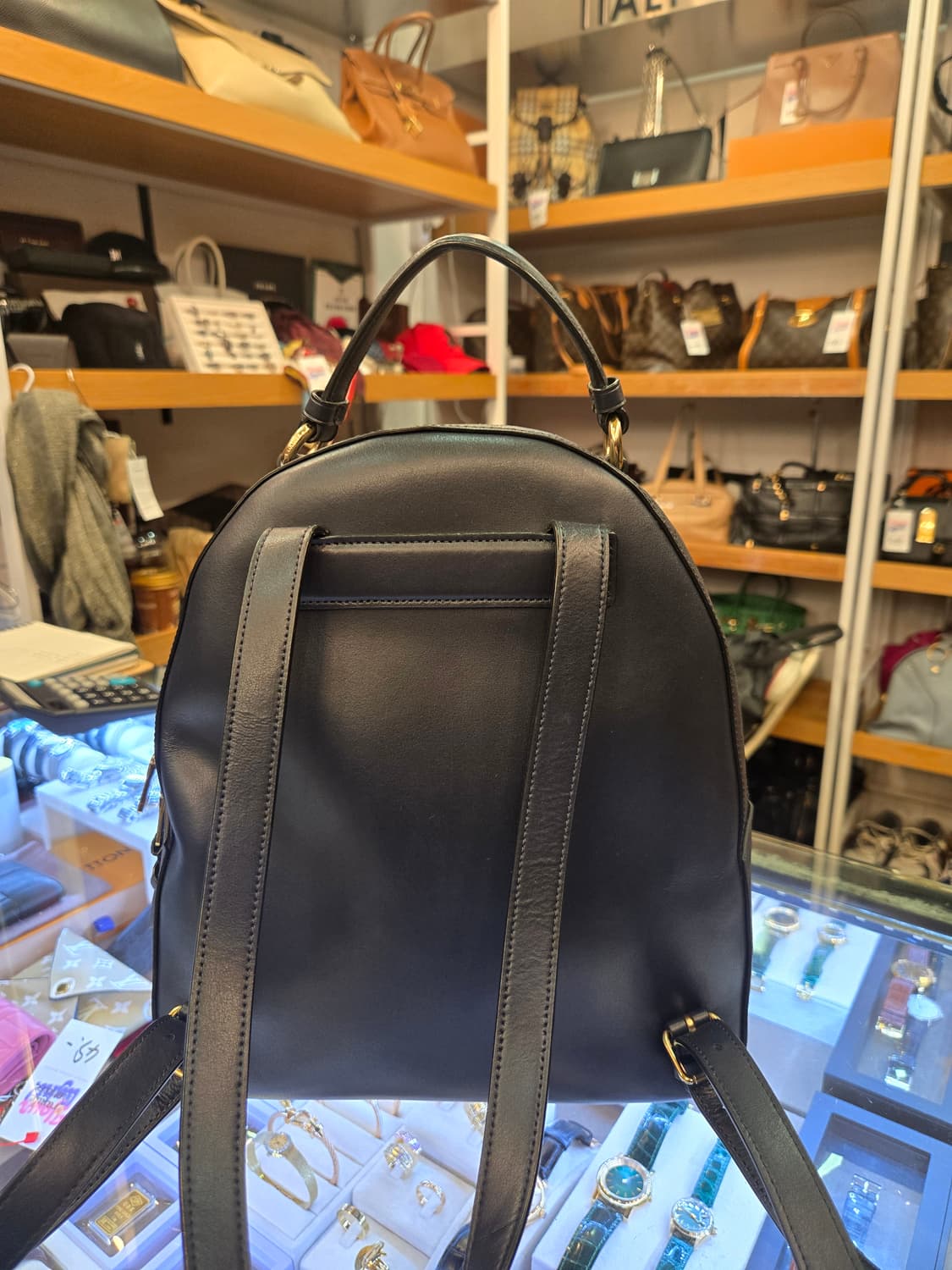 코치 시그니처 패턴 퍼포레이티드 미니 백팩  상품이미지2