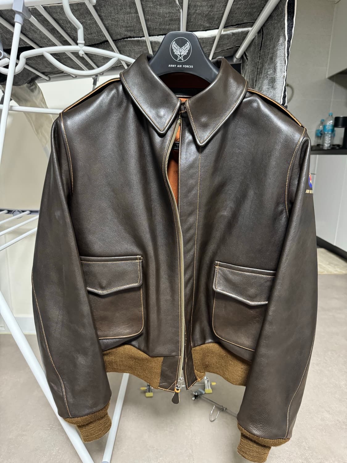 아카펠라클로딩 A-2자켓(lot419, 소가죽버전) 40사이즈 팝니다 상품이미지1