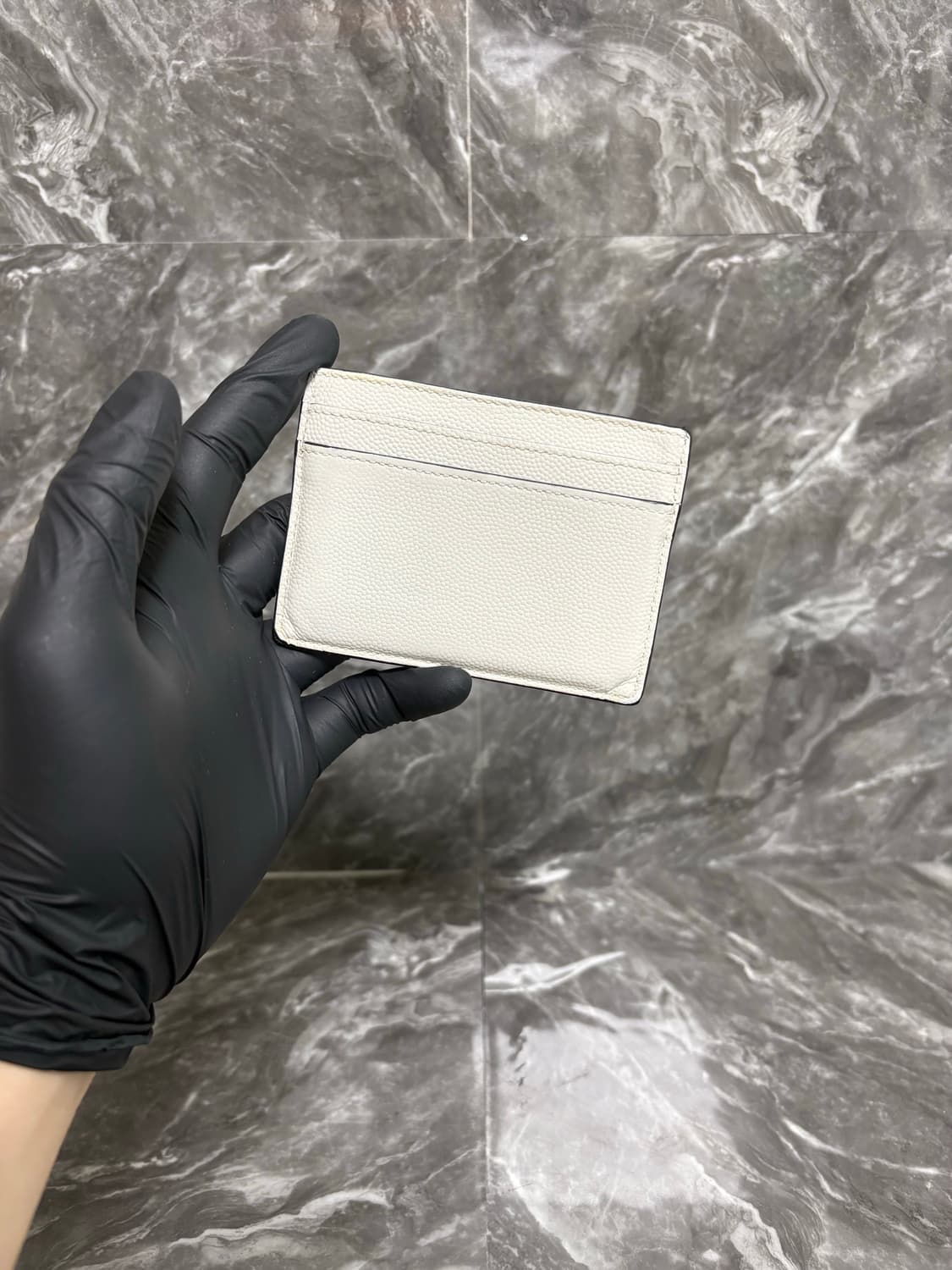 입생로랑 레더 블랙로고 카드지갑 상품이미지2