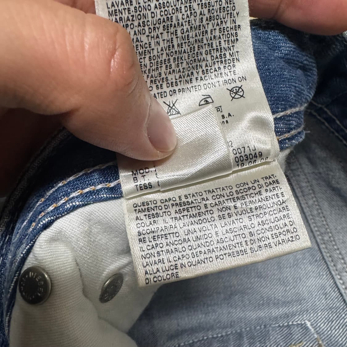 디젤 자티니 워싱 플레어 부츠컷 데님팬츠 상품이미지10