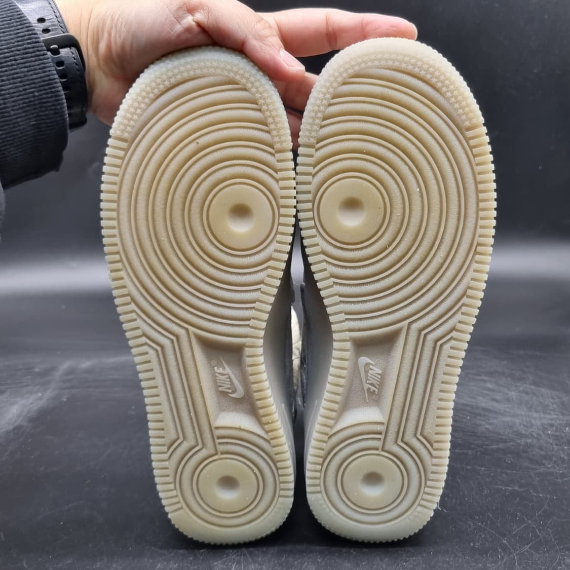 나이키 에어포스1 쉘 데저트샌드 하이탑230 상품이미지3