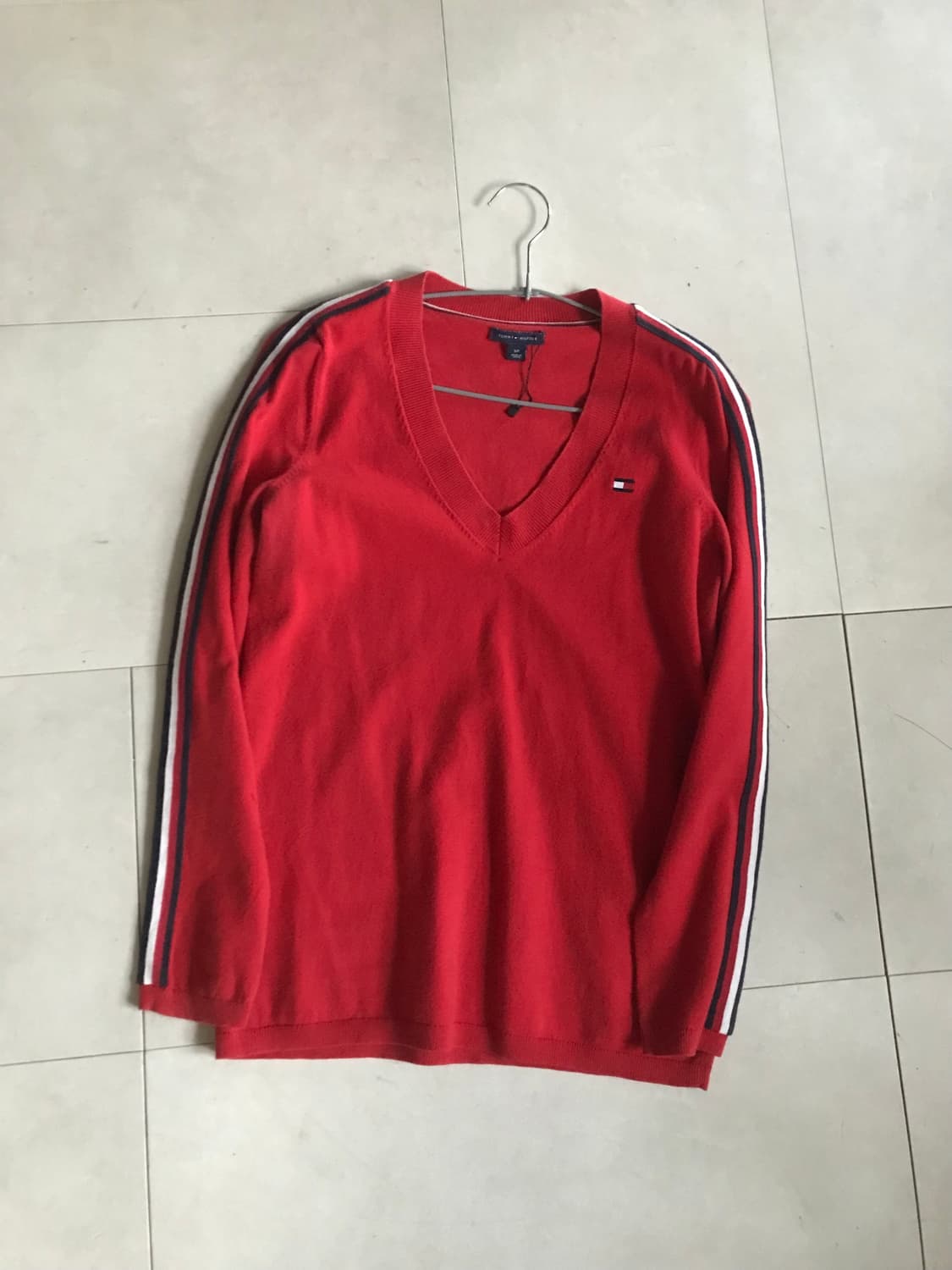 타미힐피거 레드 브이넥 니트 상품이미지8