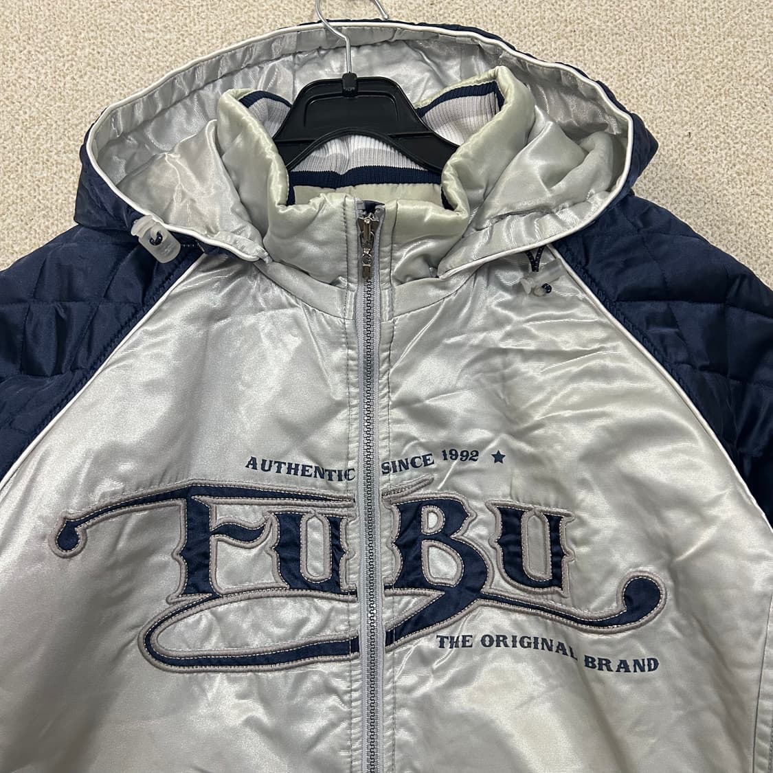 (L) 90s FUBU 후부  새틴 퀼팅 후드 바시티 자켓  상품이미지5