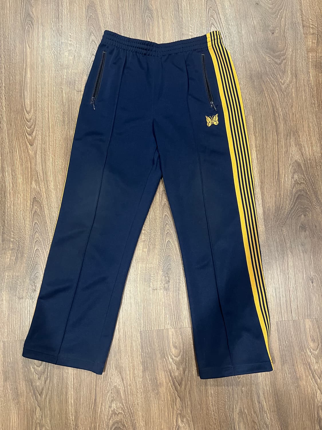 니들스 트랙팬츠 스트레이트 네이비/노랑
S 상품이미지1