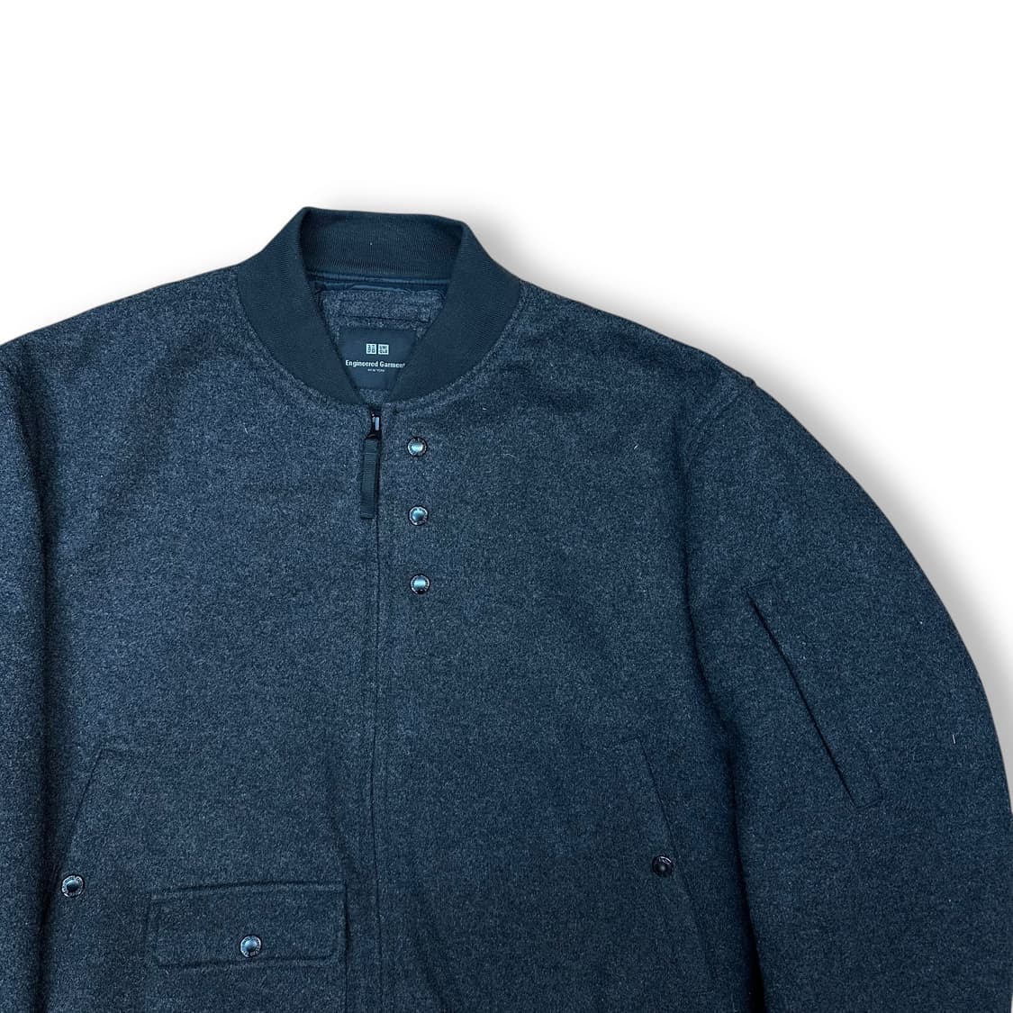 유니클로 x 엔지니어가먼츠 퍼프테크 블루종 상품이미지2