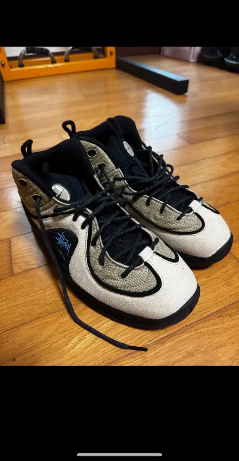 스투시 나이키 에어페니 290 라탄 앤 라임스톤 상품이미지1