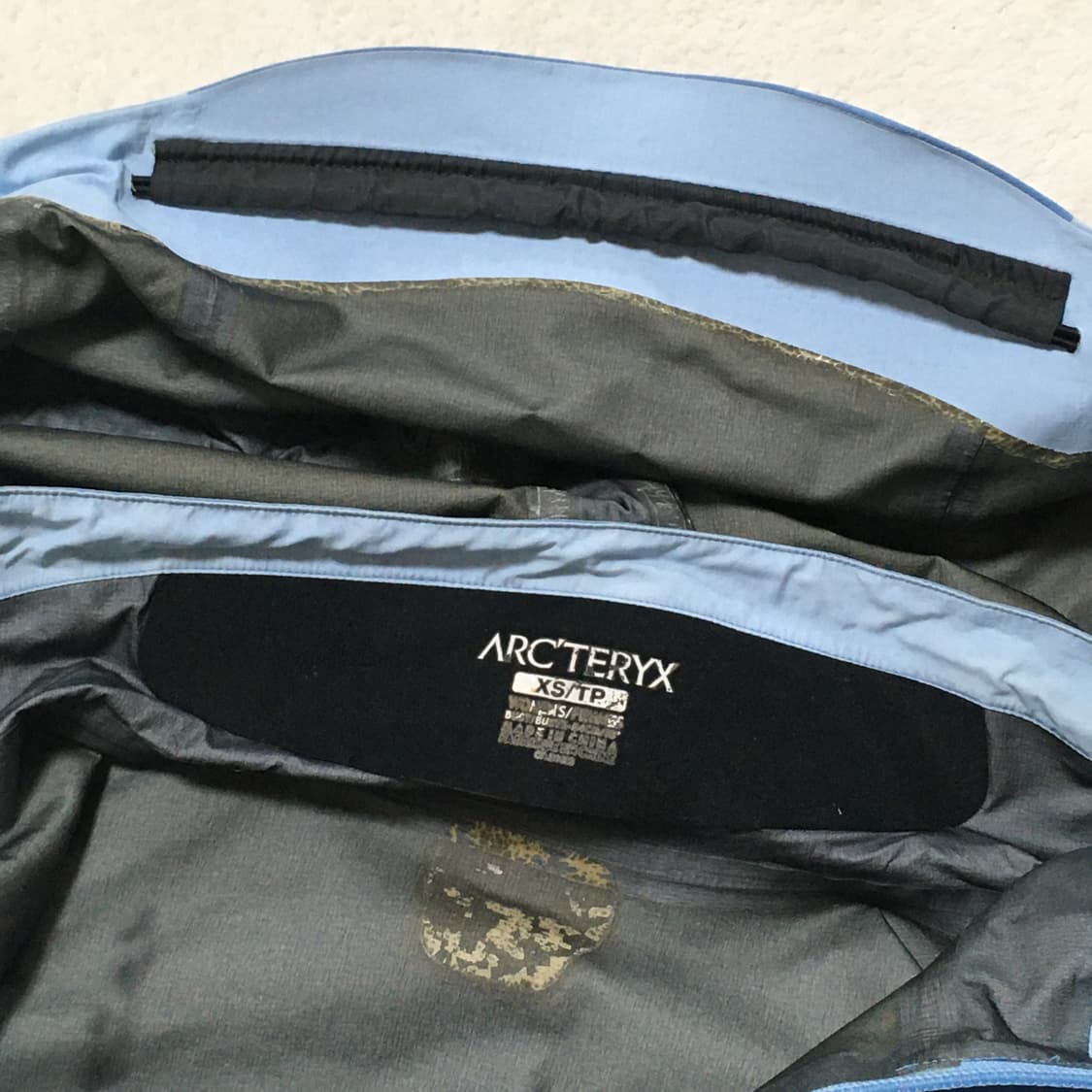 아크테릭스 파스텔 스카이블루 배색 베타 ar beta ar 바람막이 상품이미지9