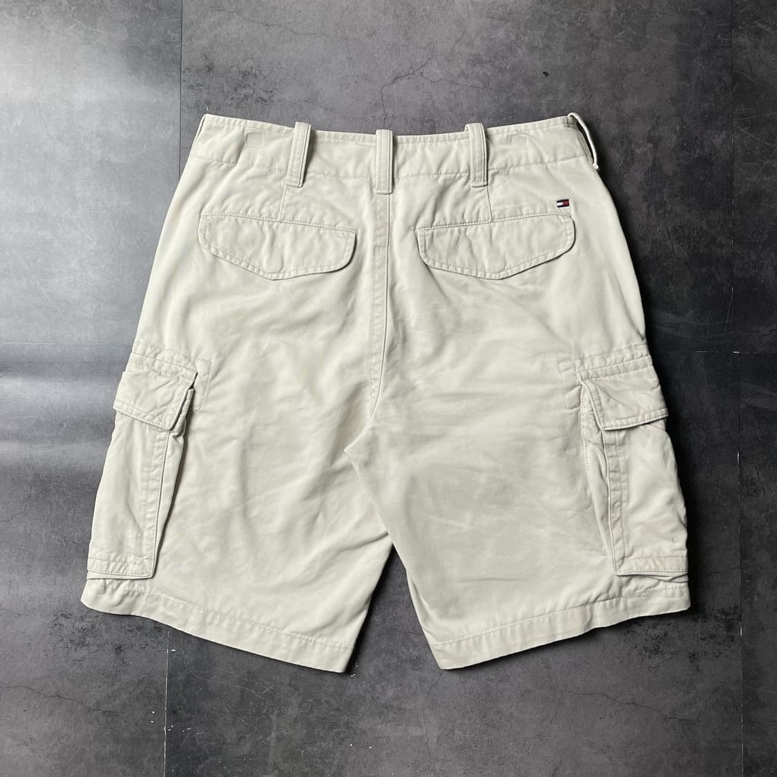 TOMMY HILFIGER 토미힐피거 아이보리 카고 하프팬츠 A01083 상품이미지5