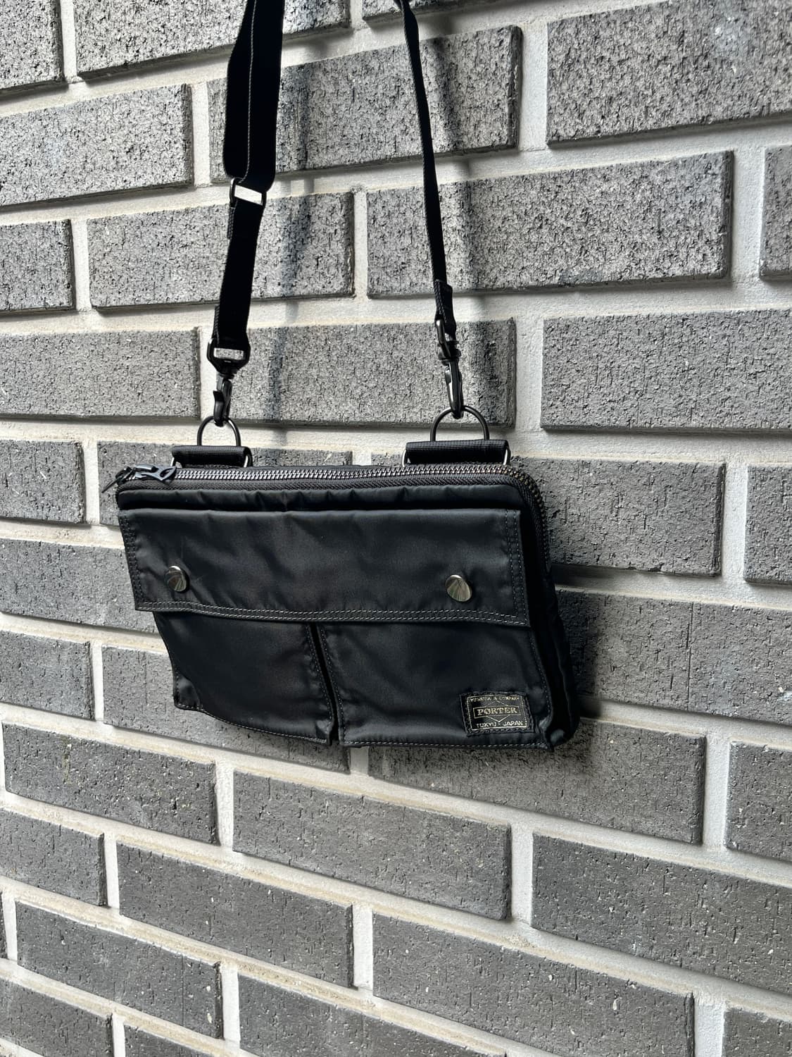Porter x Fabrick 포터 패브릭 콜라보레이션 숄더백 상품이미지1