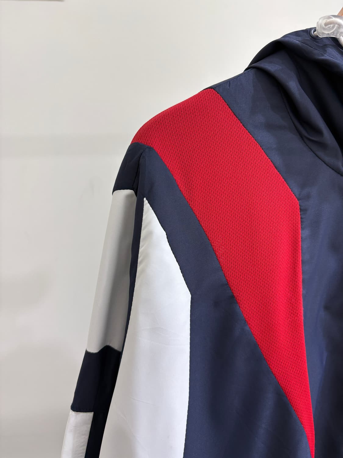 REEBOK 바람막이 상품이미지3