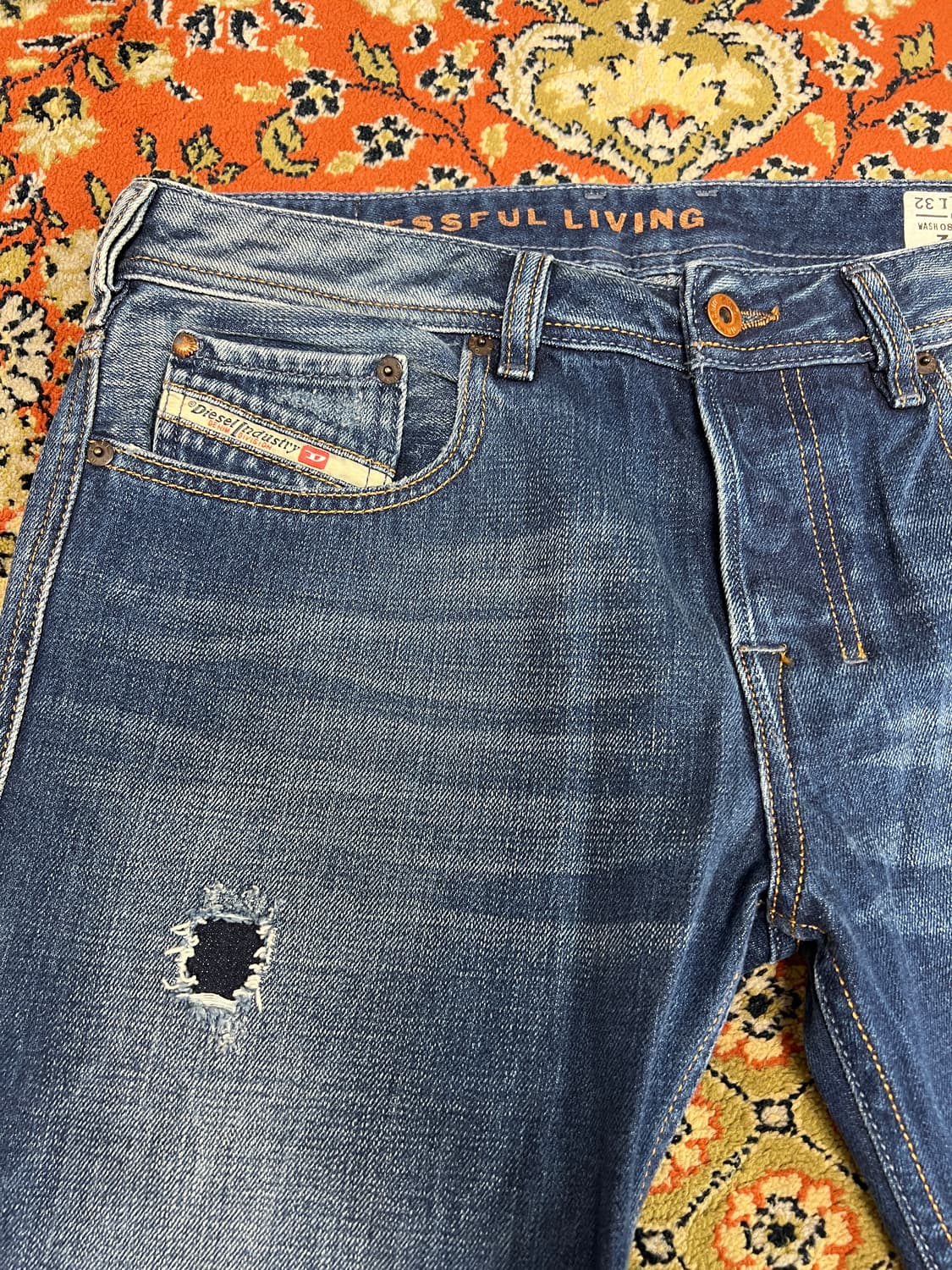 [30] DIESEL 디젤 자티니 블루 부츠컷 플레어 데님팬츠 상품이미지4