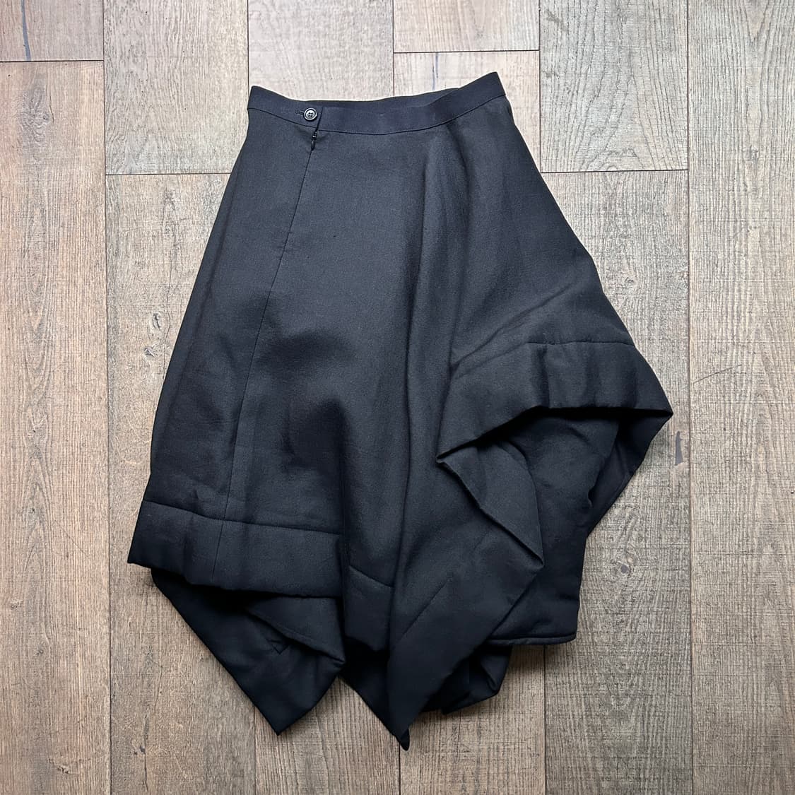 Obscured Padded Volume Skirt 상품이미지6