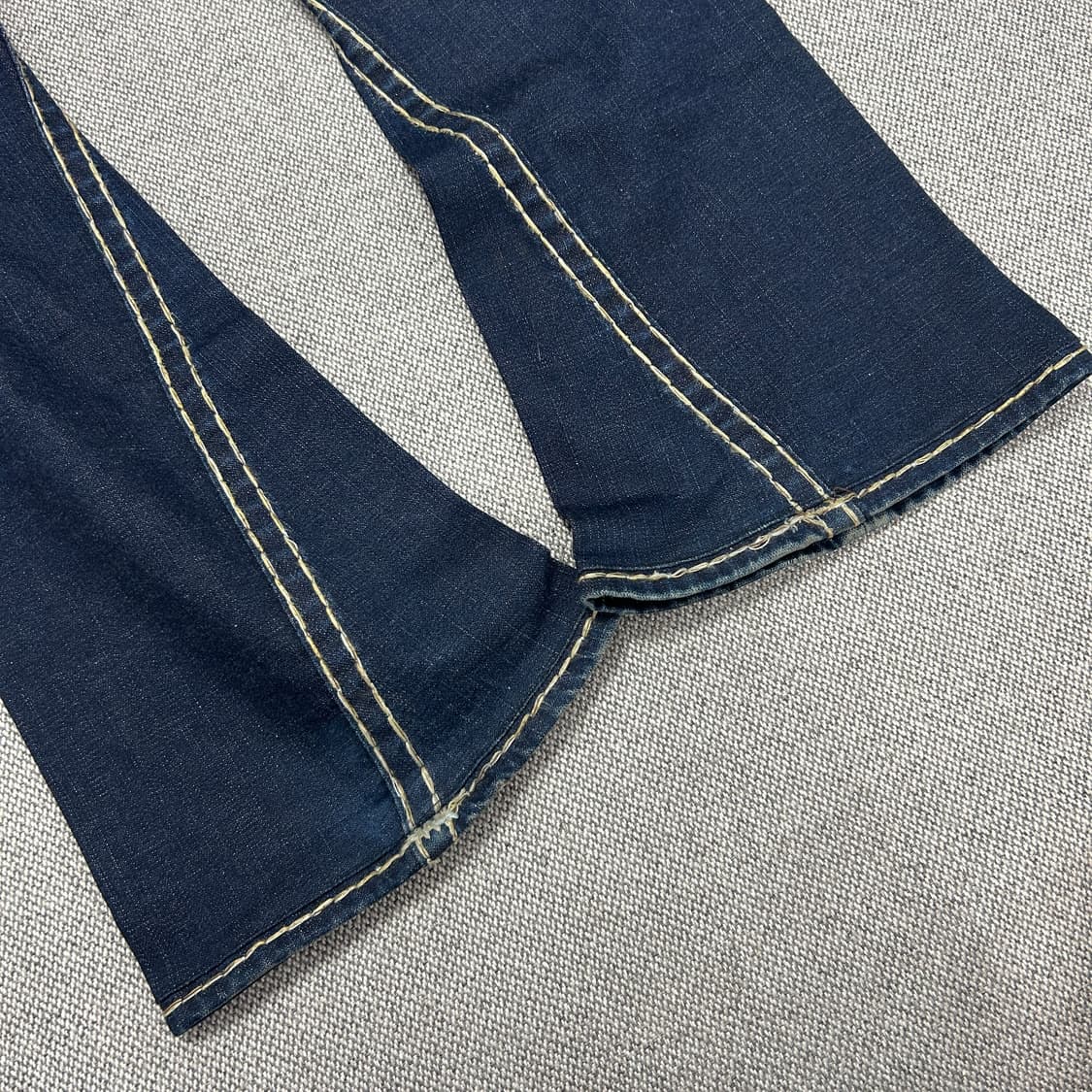 트루릴리전 조이 슈퍼티 스티치 데님팬츠(27) 상품이미지2