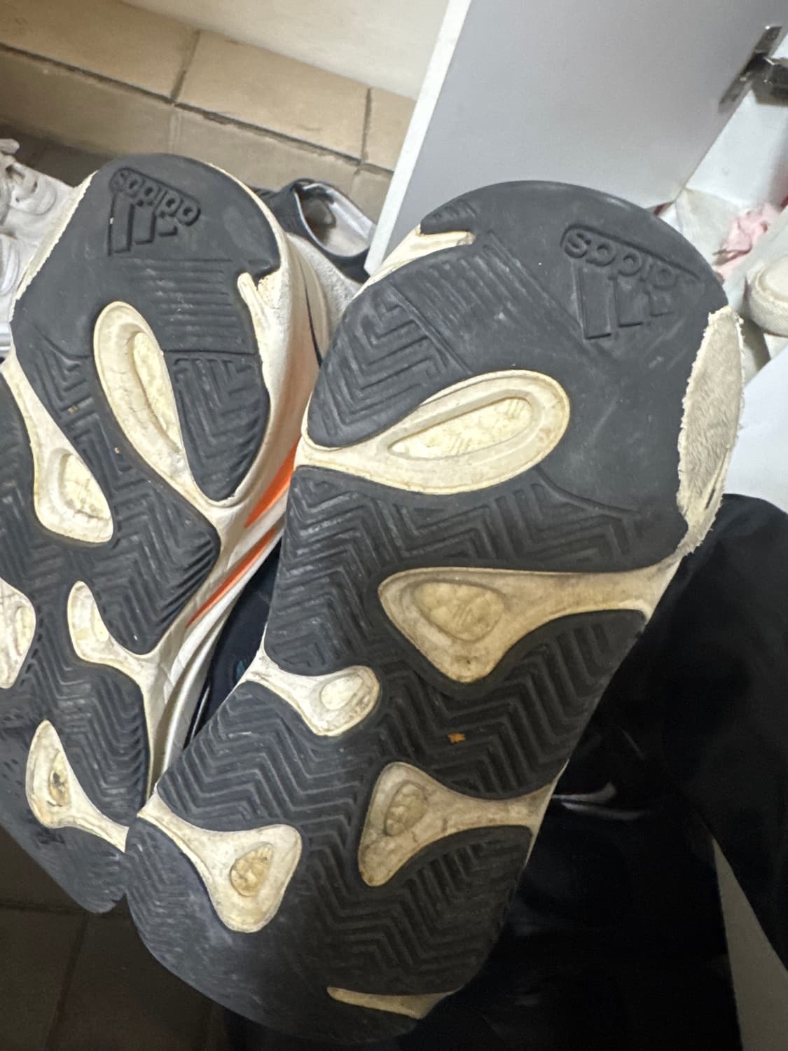 이지 yeezy700 265 급처 아디다스 이지 부스트 700  상품이미지4