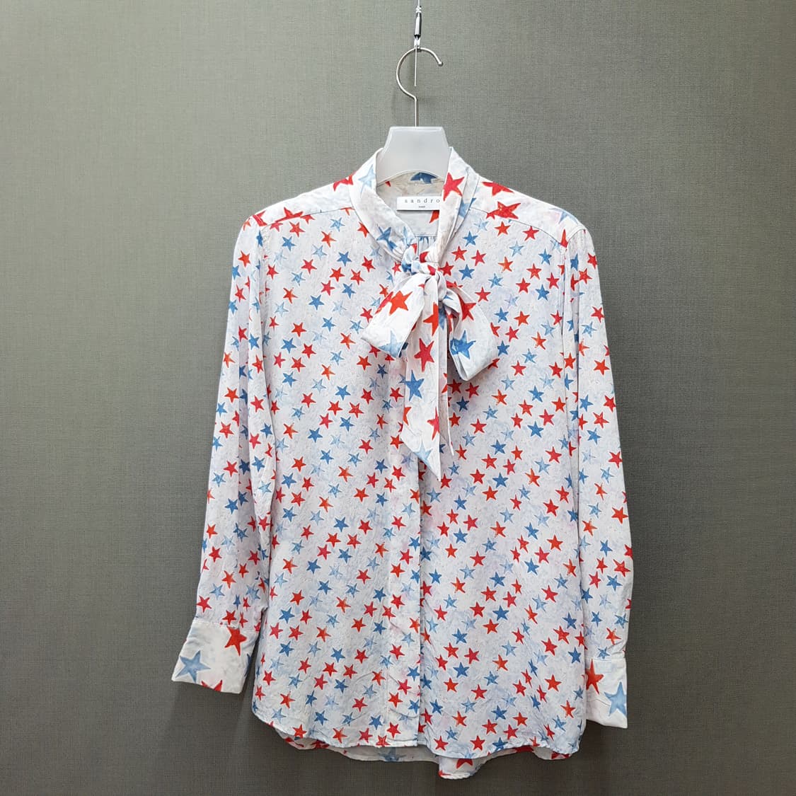 산드로 스타 패턴 실크 리본 블라우스 1사이즈 상품이미지2