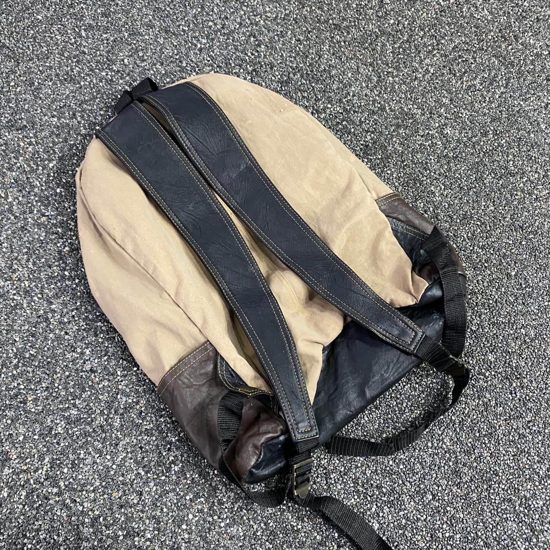 칼하트 빈티지 패치로고 리메이크 백팩 B4638 상품이미지5