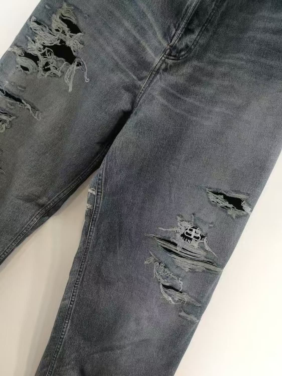 발렌시아가 트롱프뤠유 데님 스몰 사이즈 판매합니다  상품이미지2