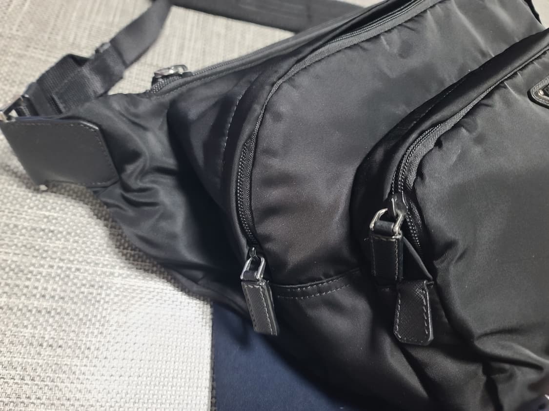 프라다 바이커백 신형 라지 크로스백 메신저백 2vh021 상품이미지9