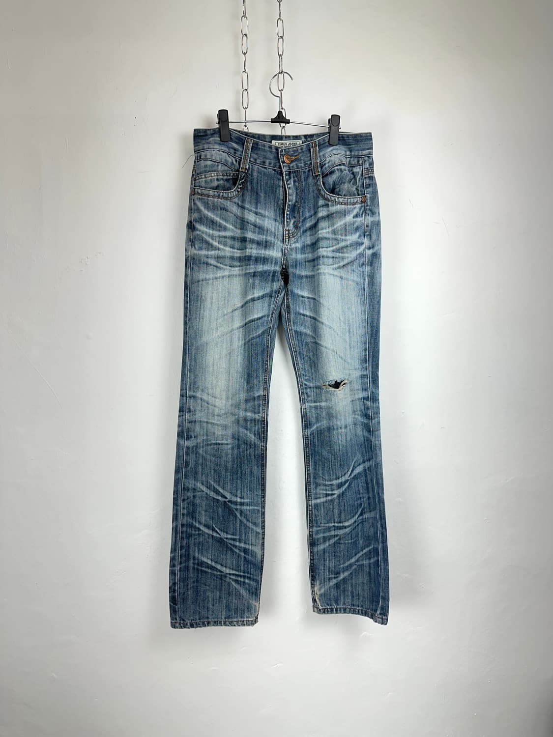 Heavy Whisker Wash Distressed Denim Pant 상품이미지4