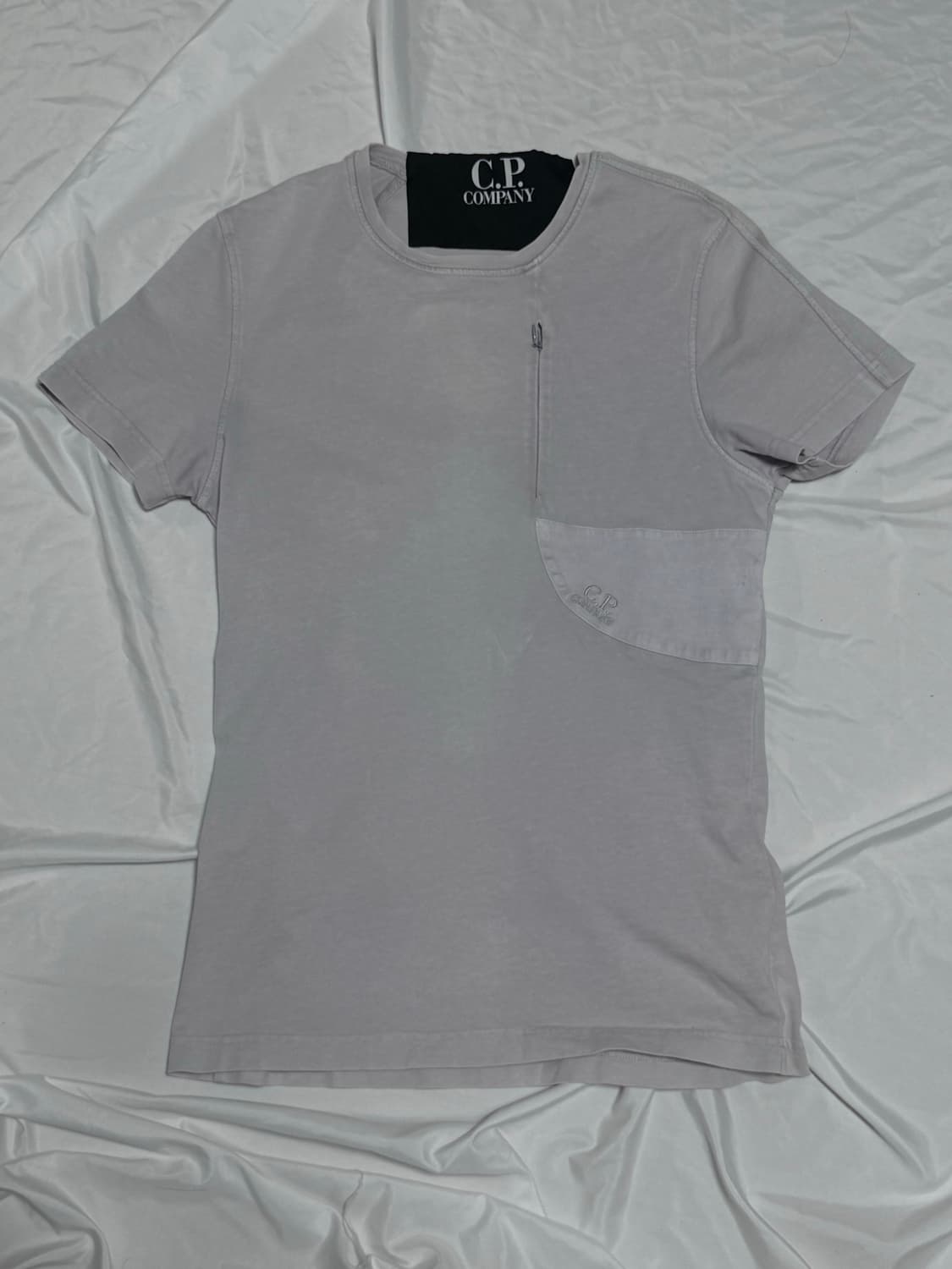CP COMPANY 라이트 그레이 티셔츠 상품이미지2