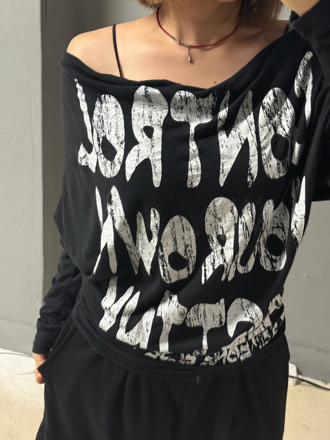 draped detail lettering long sleeve 상품이미지5