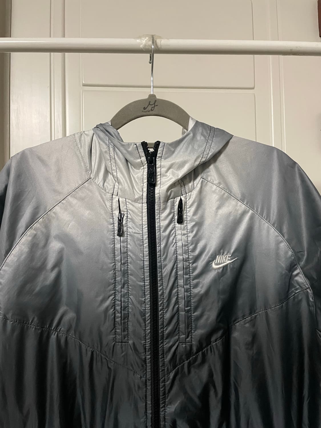 나이키 그라데이션 윈드러너 바람막이 상품이미지4