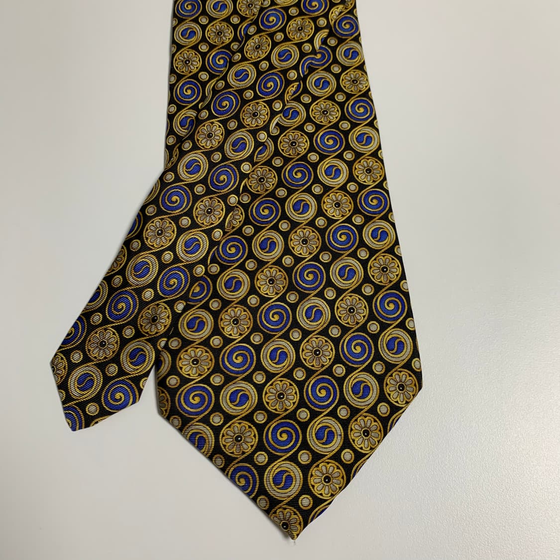 크리스찬 디올(Dior) 기하학적패턴 플라워 명품넥타이 A+등급 상품이미지4