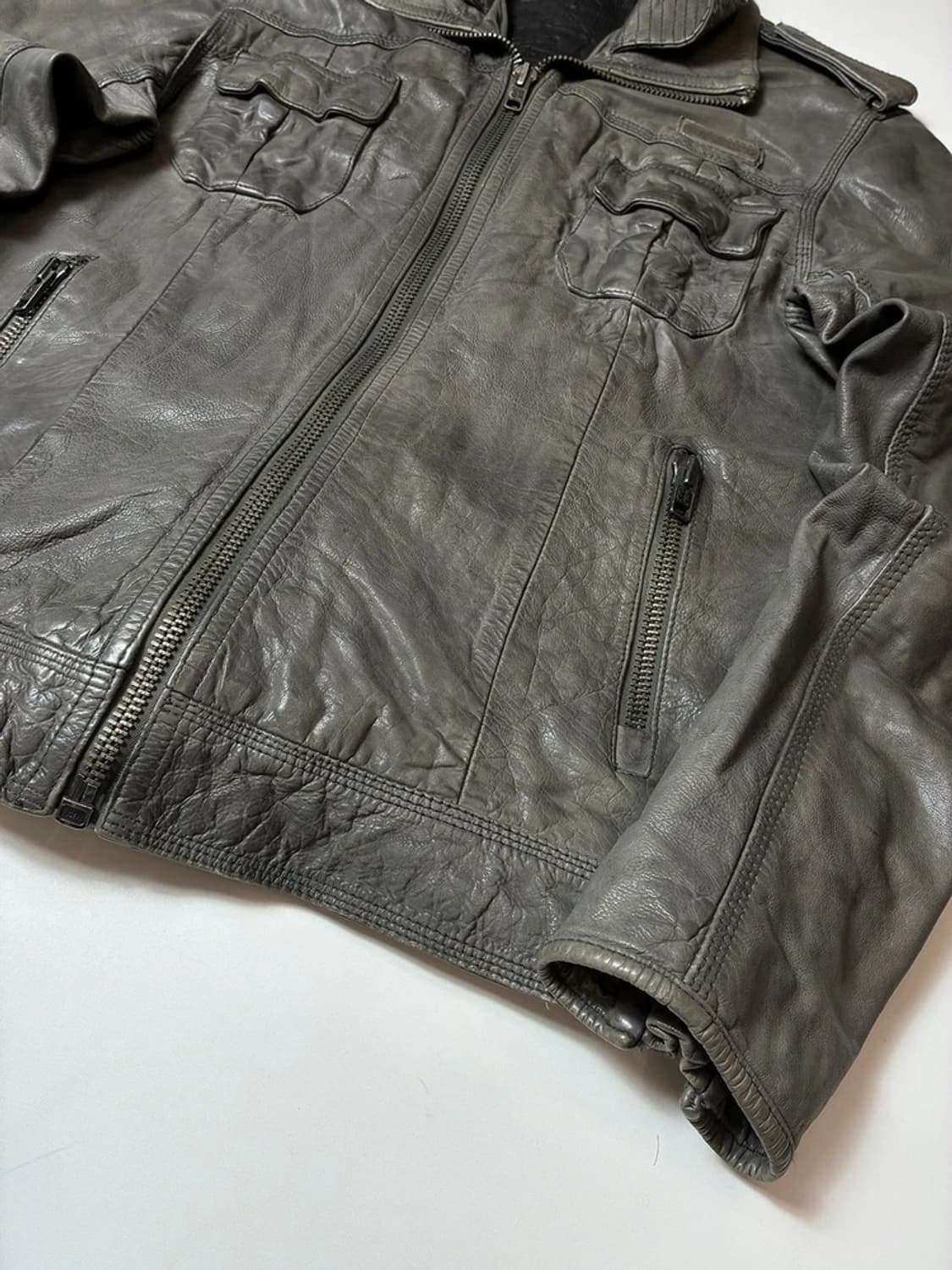 슈퍼드라이 00's 소가죽 유틸리티 하이넥 소가죽 자켓 PN8672 상품이미지5