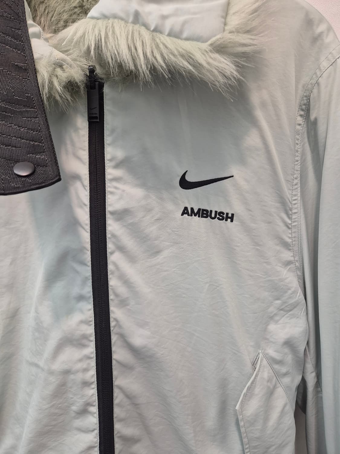 나이키와 앰부쉬 협업 퍼 자켓 M
사이즈  상품이미지5