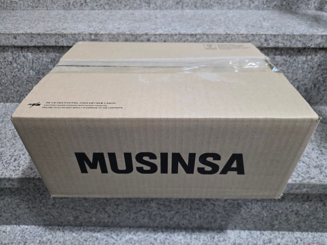 100%정품 새상품 노스페이스 x 카우스 스웨트팬츠 문라이트  s사이즈 상품이미지4