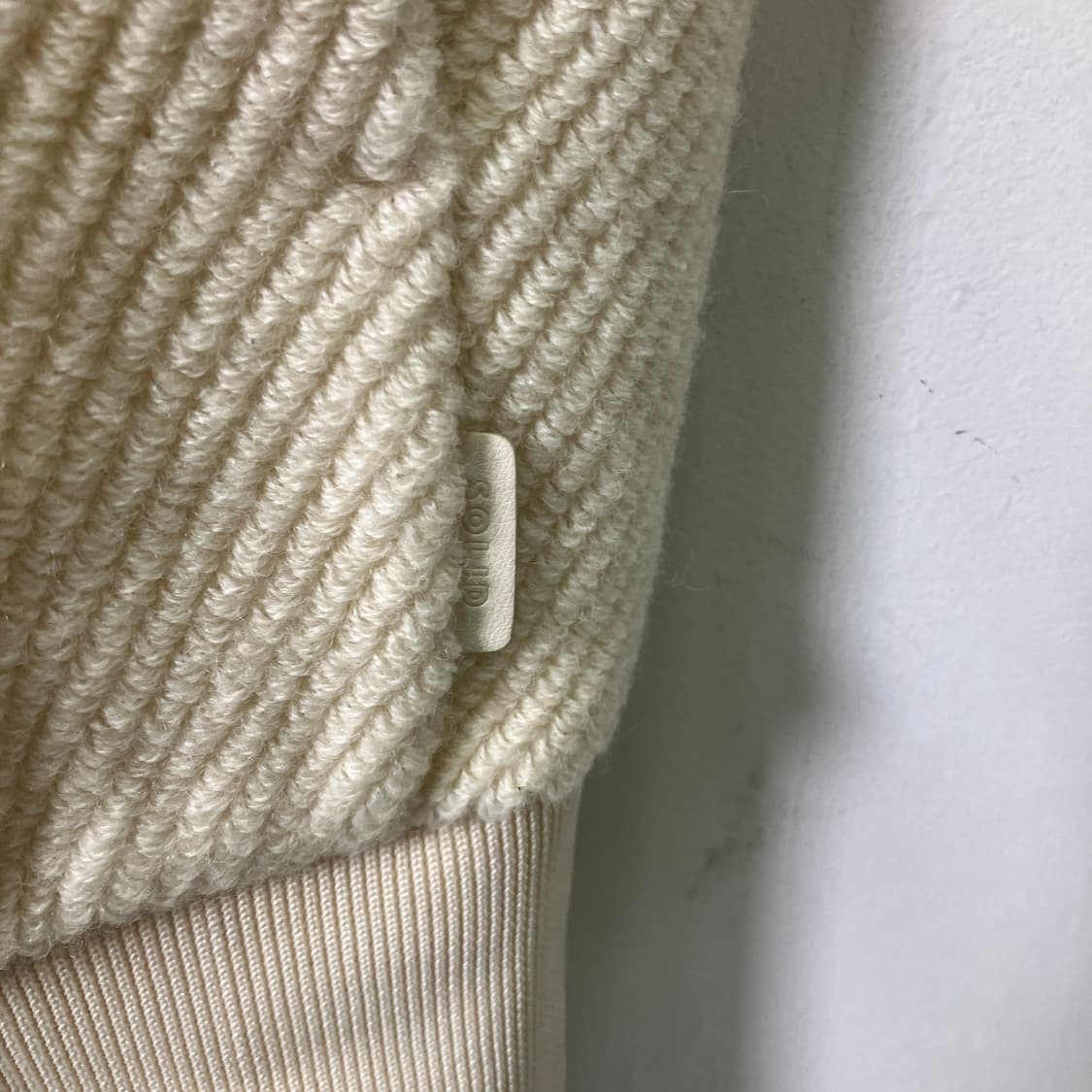 솔리드옴므 아이보리 니트 오버핏 후드 상품이미지4