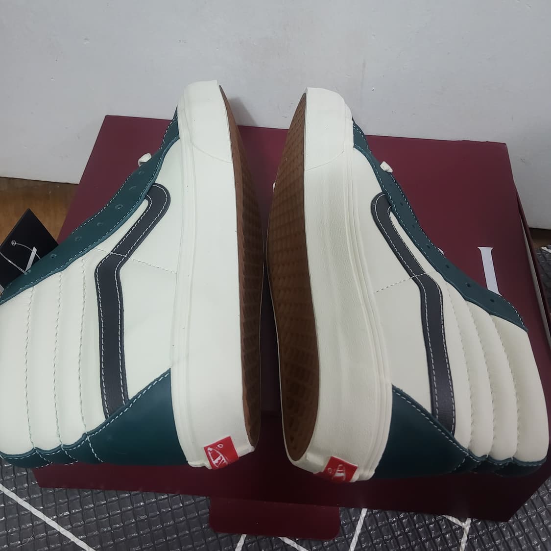 새상품 반스 sk 8볼트 바이 스케이트 하이 그린 레더 스니커즈 270 상품이미지4