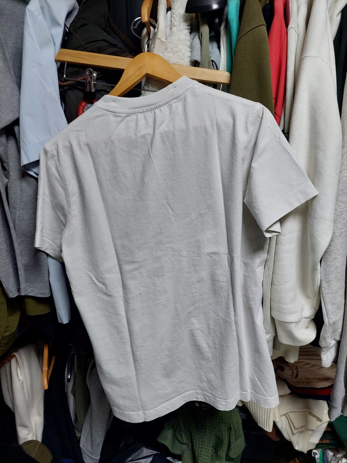 버버리 최신형 화이트 EKD 패치 반팔 L 정품검수완료 상품이미지7