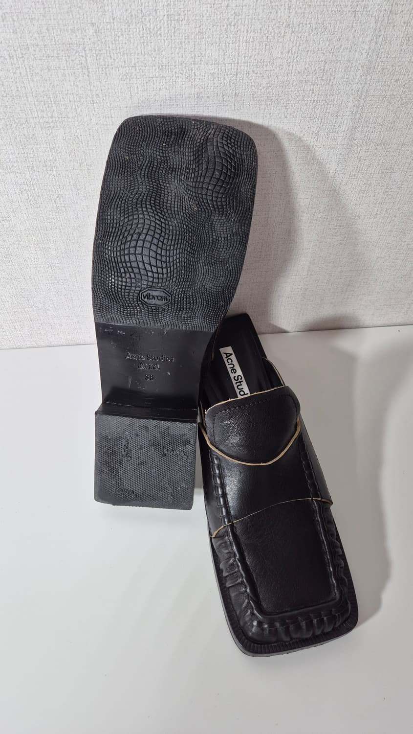 정품 아크네스튜디오 가죽 슬리퍼 상품이미지4