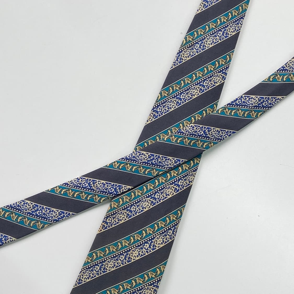 크리스찬 디올(Dior)명품 정품 넥타이 상품이미지4