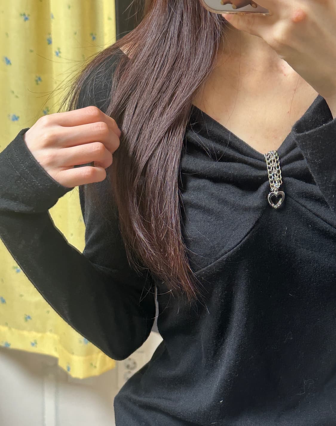 빈티지 체인 하트 블랙 긴팔 티셔츠 달천깔 오네갸루 로걀 라떼 공겜여주 상품이미지1