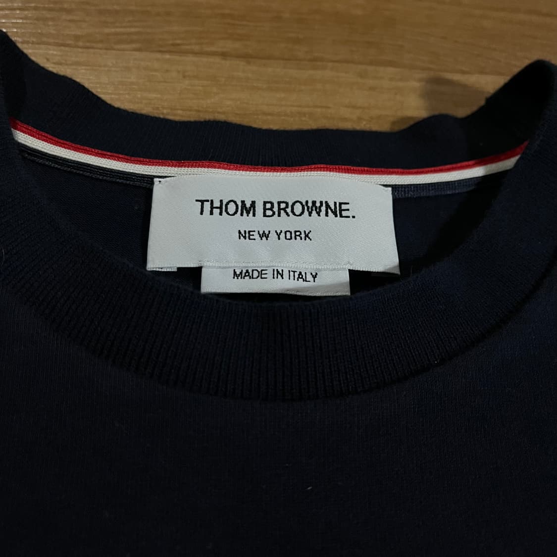 [95] 톰브라운 25ss 삼선 반팔티 상품이미지4