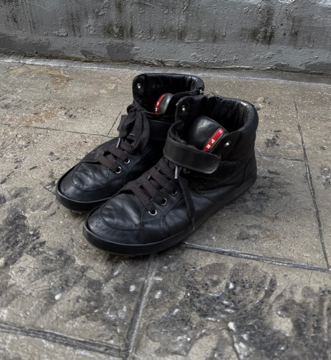 프라다 벨크로 사이드 지퍼 부츠 상품이미지2