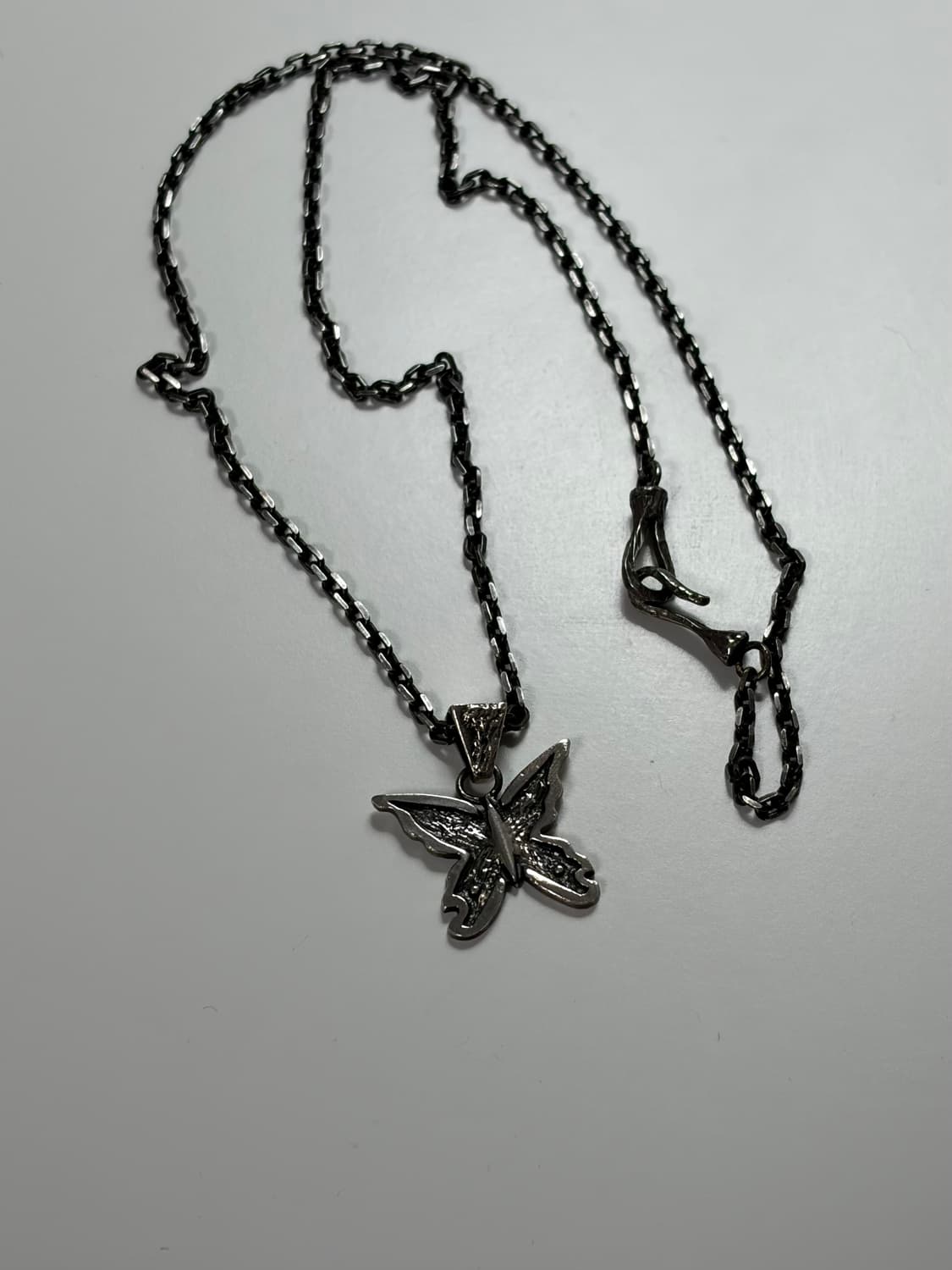 바호스튜디오 sharp butterfly necklace 상품이미지2