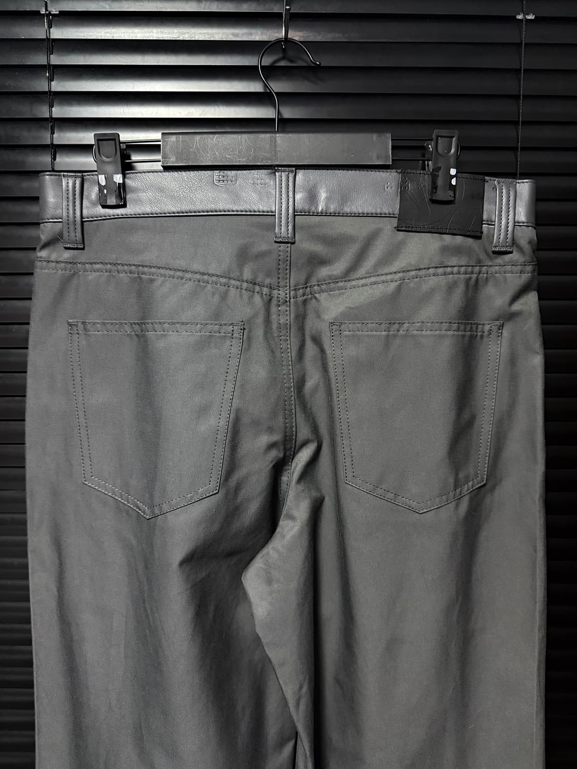 에드오프 회색 그레이 레더 가죽 믹스 스트레이트 일자 핏 30 31 팬츠 상품이미지4