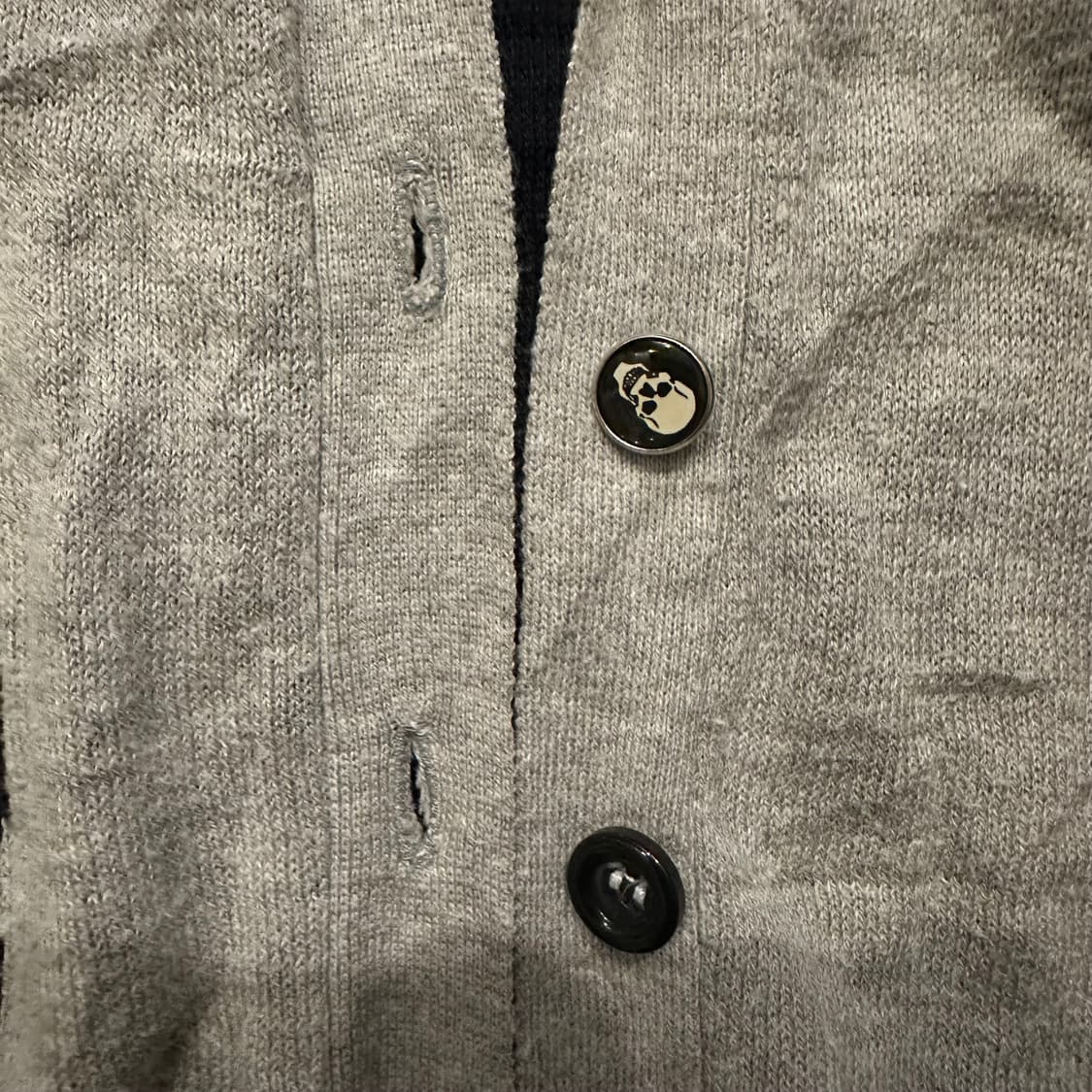 알렉산더 맥퀸 스컬 니트 가디건 상품이미지4