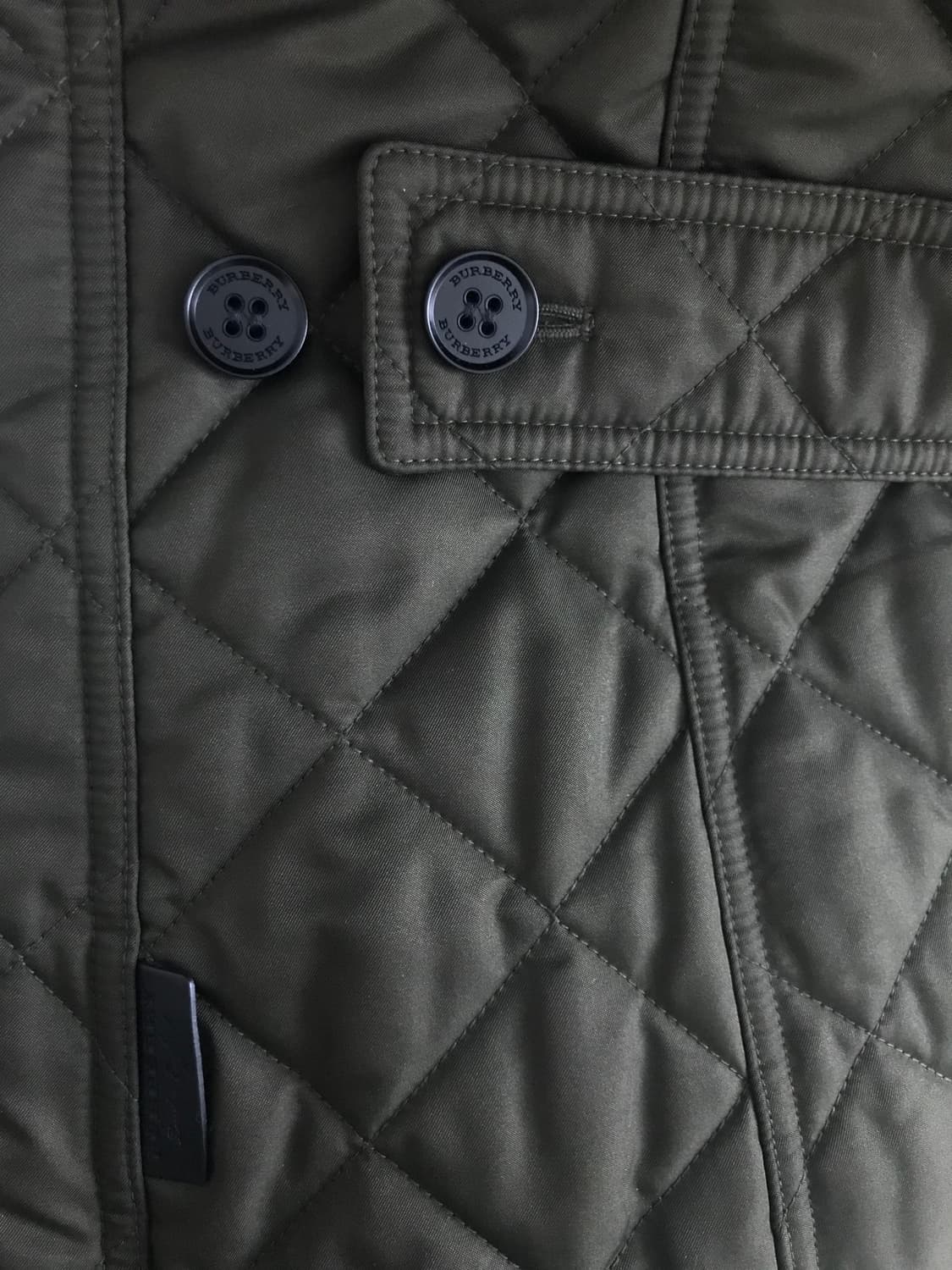 버버리 경량패딩 상품이미지8