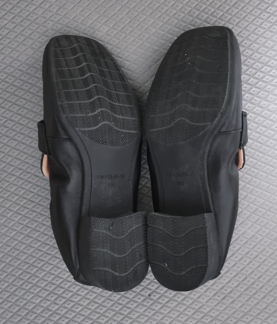 베라왕 소프트 셔링 로퍼 구두 상품이미지9