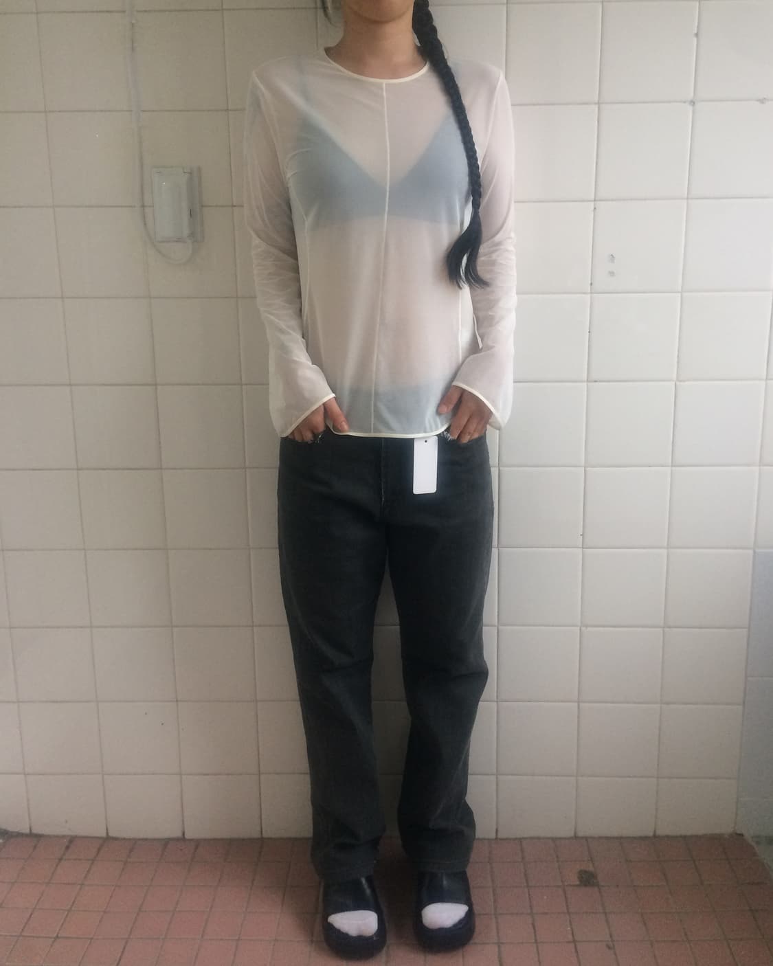 Line detail see through mesh top 상품이미지1