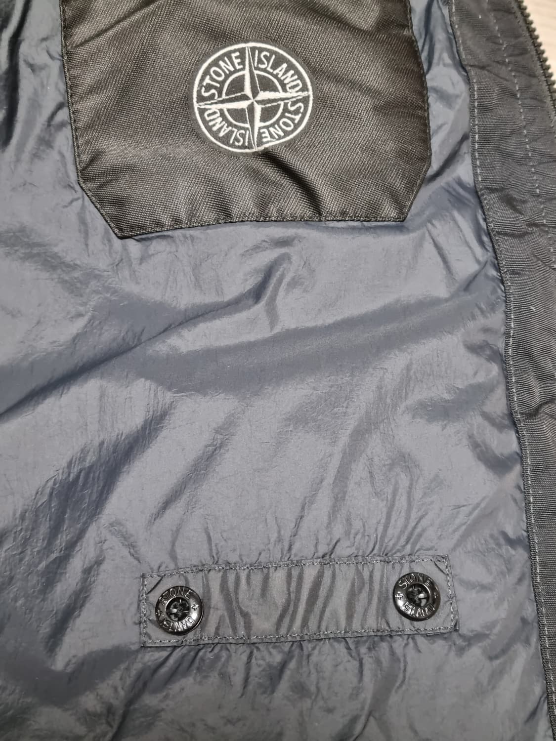 스톤아일랜드 크링클랩스 논후드 패딩 상품이미지6