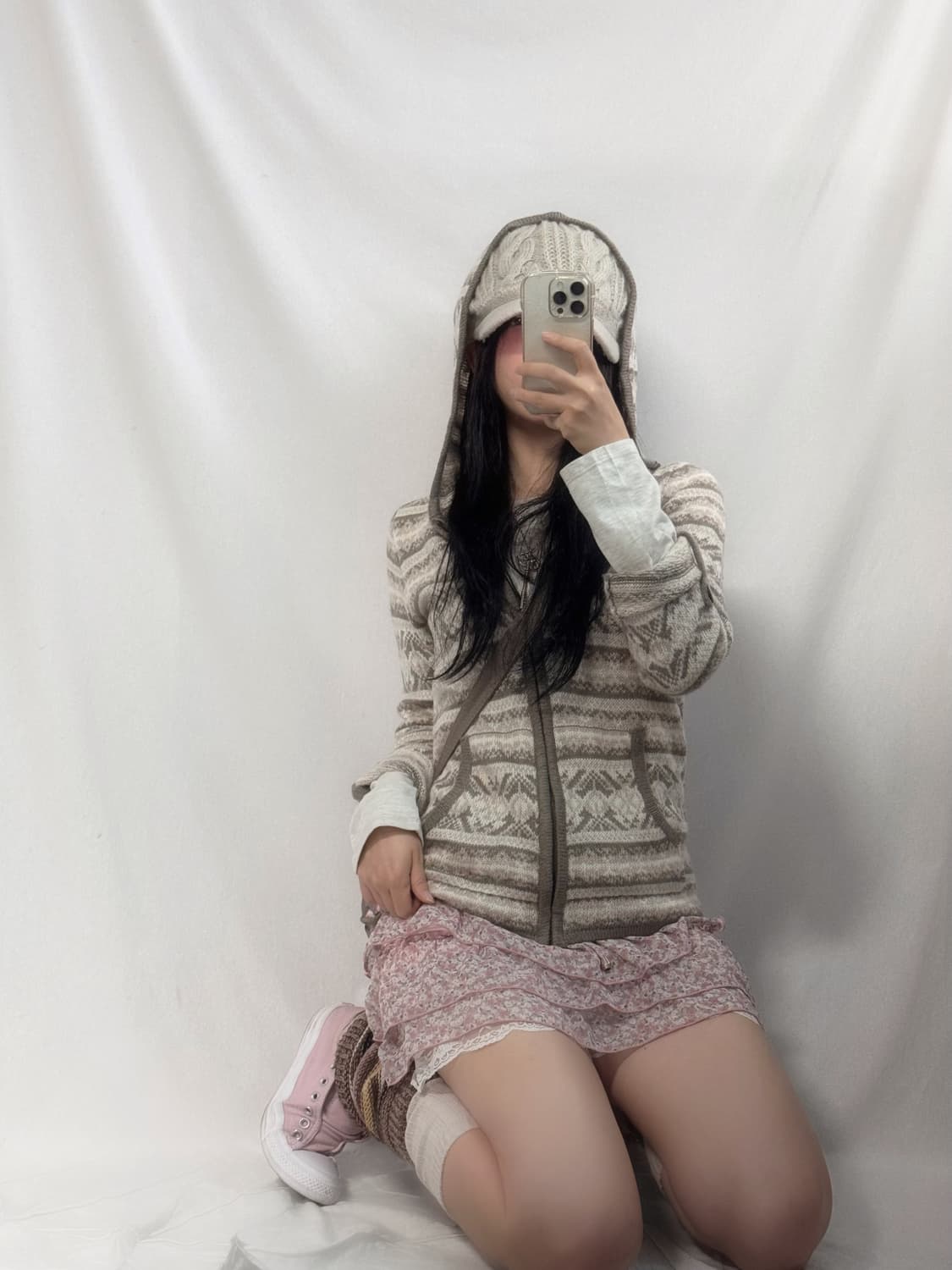 노르딕 패턴 폴딩 슬리브 후디드 니트 집업 상품이미지1