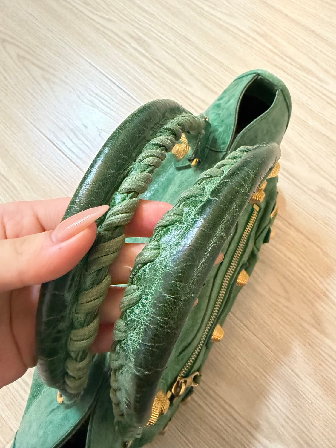 발렌시아가 모터백 상품이미지3