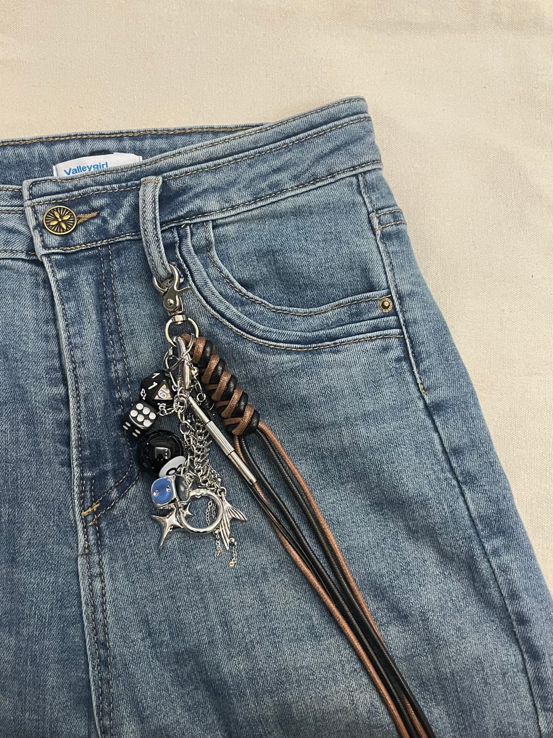 토곰아비 더블 레더 주사위 키링 상품이미지1