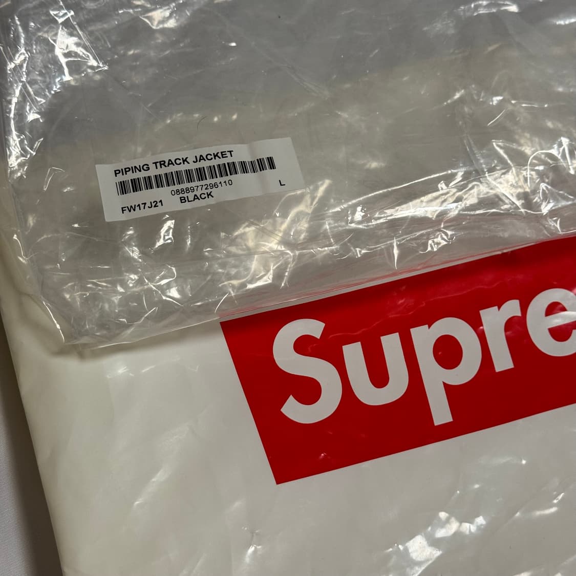 [L] 슈프림 파이핑 트랙자켓 블랙 상품이미지9