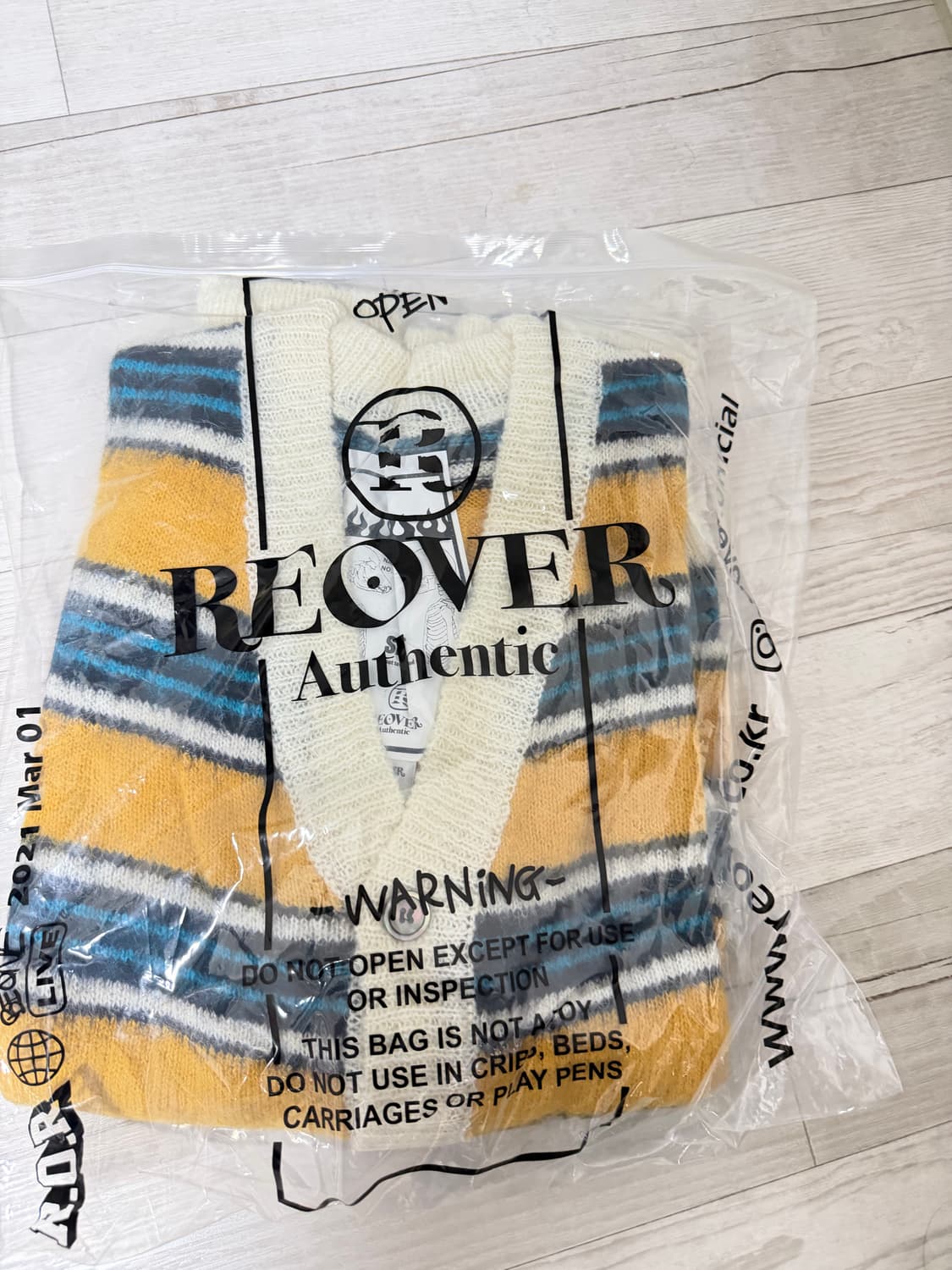 블랙아웃 리오버 가디건 상품이미지1